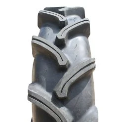 44-9.5-24 Magnum Outlaw 3 Tire -ITP tire-shop 44 Magnum Tread L