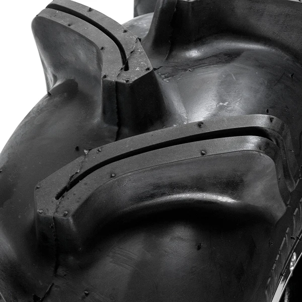 33-9-18 Outlaw 3 Tire 5 33-9-18 Outlaw 3 Tire - Image 3